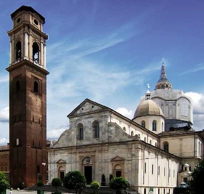 Religious Buildings: Italys Divine Duomos