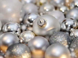 Colours Photo Quizzes: Silver Service