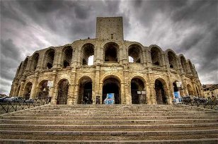 Roamin Colosseums